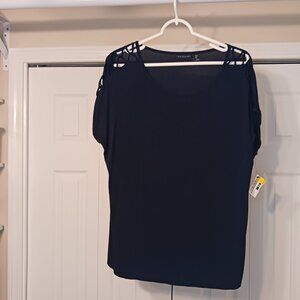 #235 3/$18 - Tahari Black Short Sleeve Top Size L